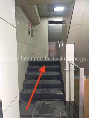 シースリー銀座店エレベーター前